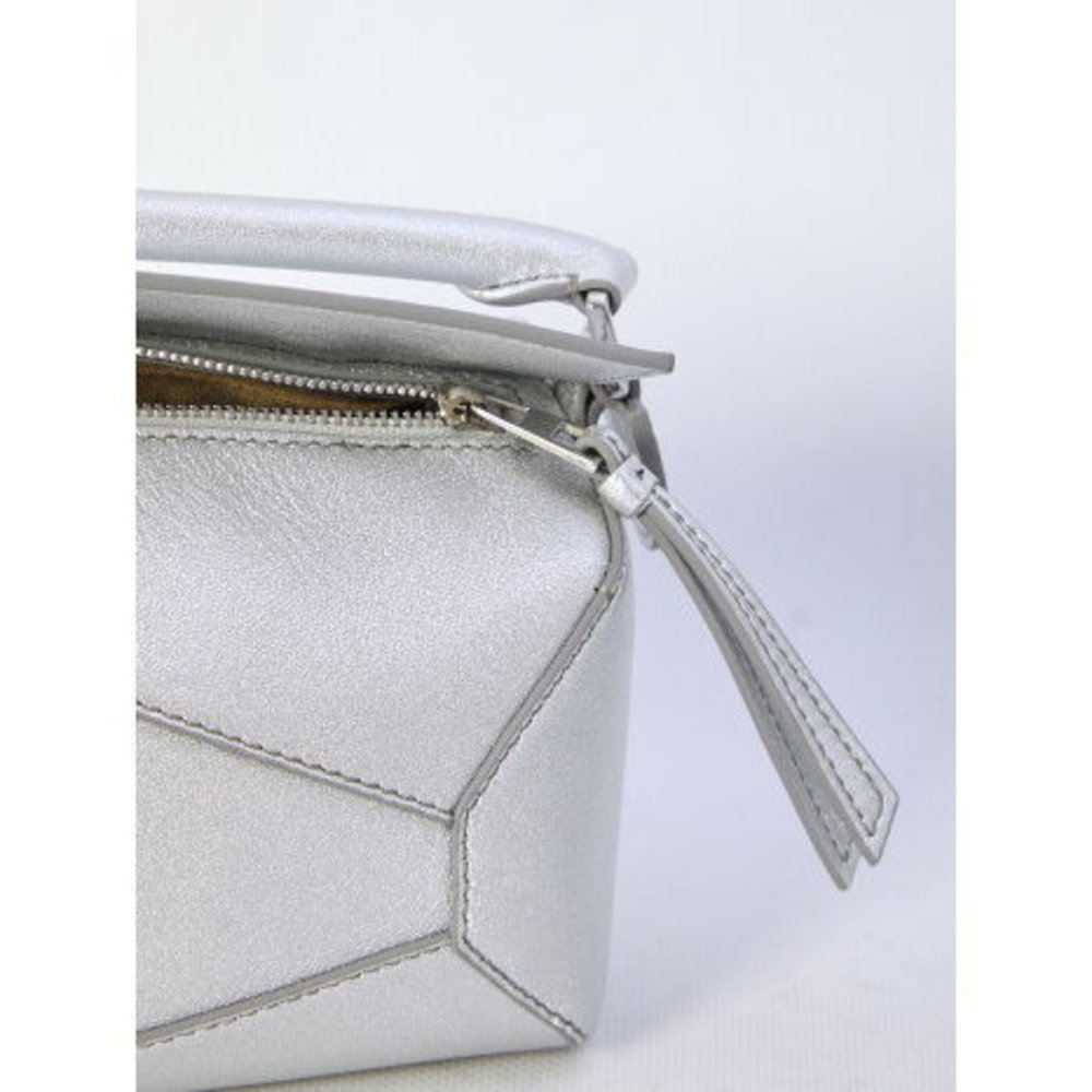 Loewe Bags Business le - Picture 4 of 4